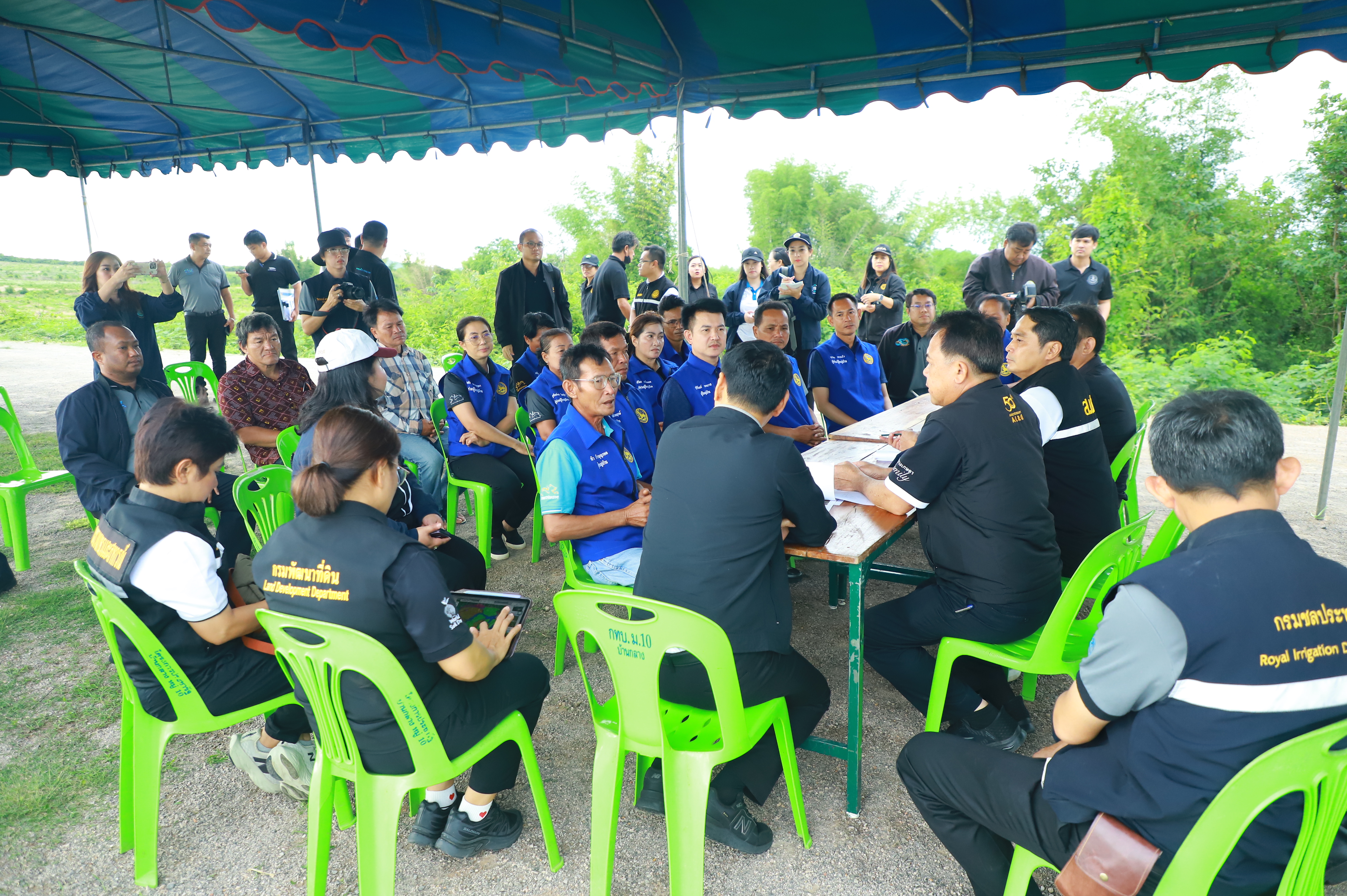 title - ส.ป.ก. ร่วมประชุมคณะทำงานที่ 3 เดินหน้าปั้น “รางบัวโมเดล” สู่ต้นแบบเมืองเกษตรนวัตกรรมครบวงจร พร้อมลุยพื้นที่รับฟังปัญหาเกษตรกรราชบุรี